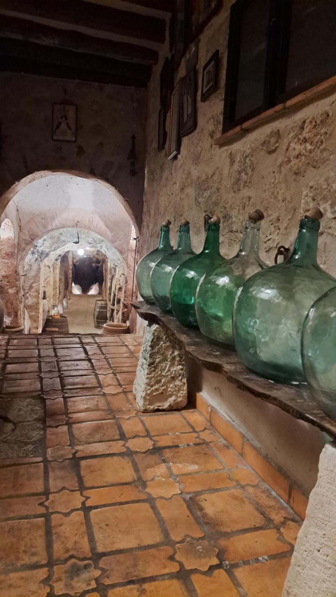 Casa Rural La Bodega, Ofrece Cata De Vino Gratis Horche Luaran gambar